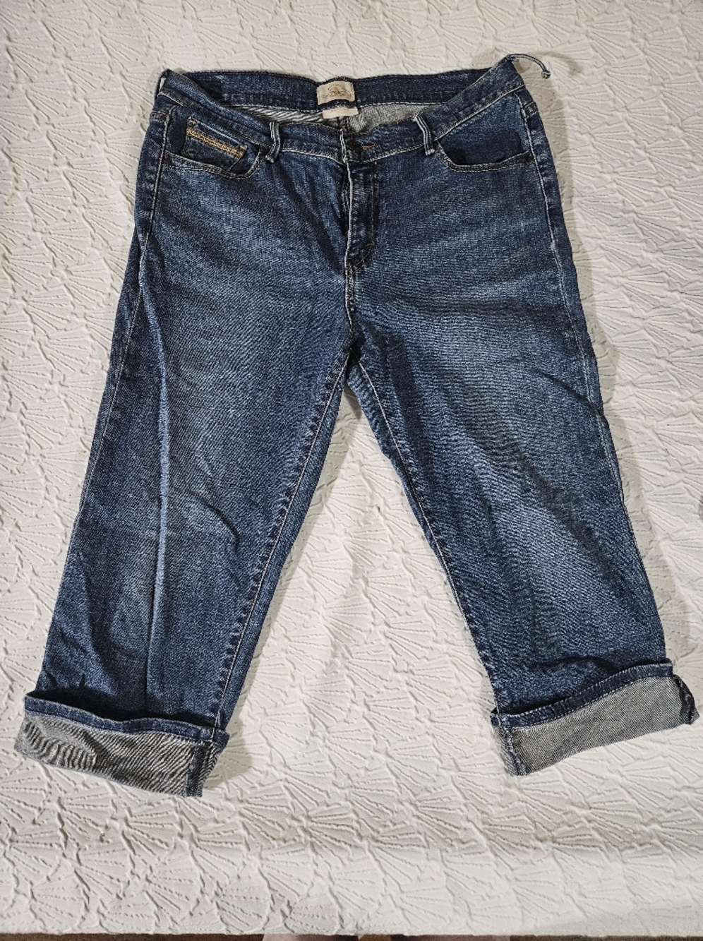 Levi's Dark Blue Cropped Roll-Cuff Jeans